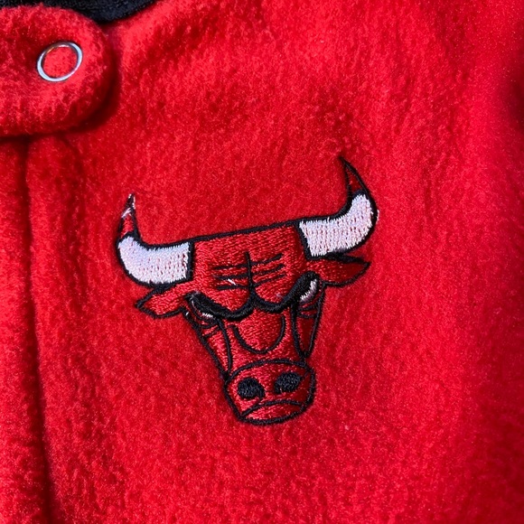Nba chicago bulls 12m footie pj - Picture 2 of 3